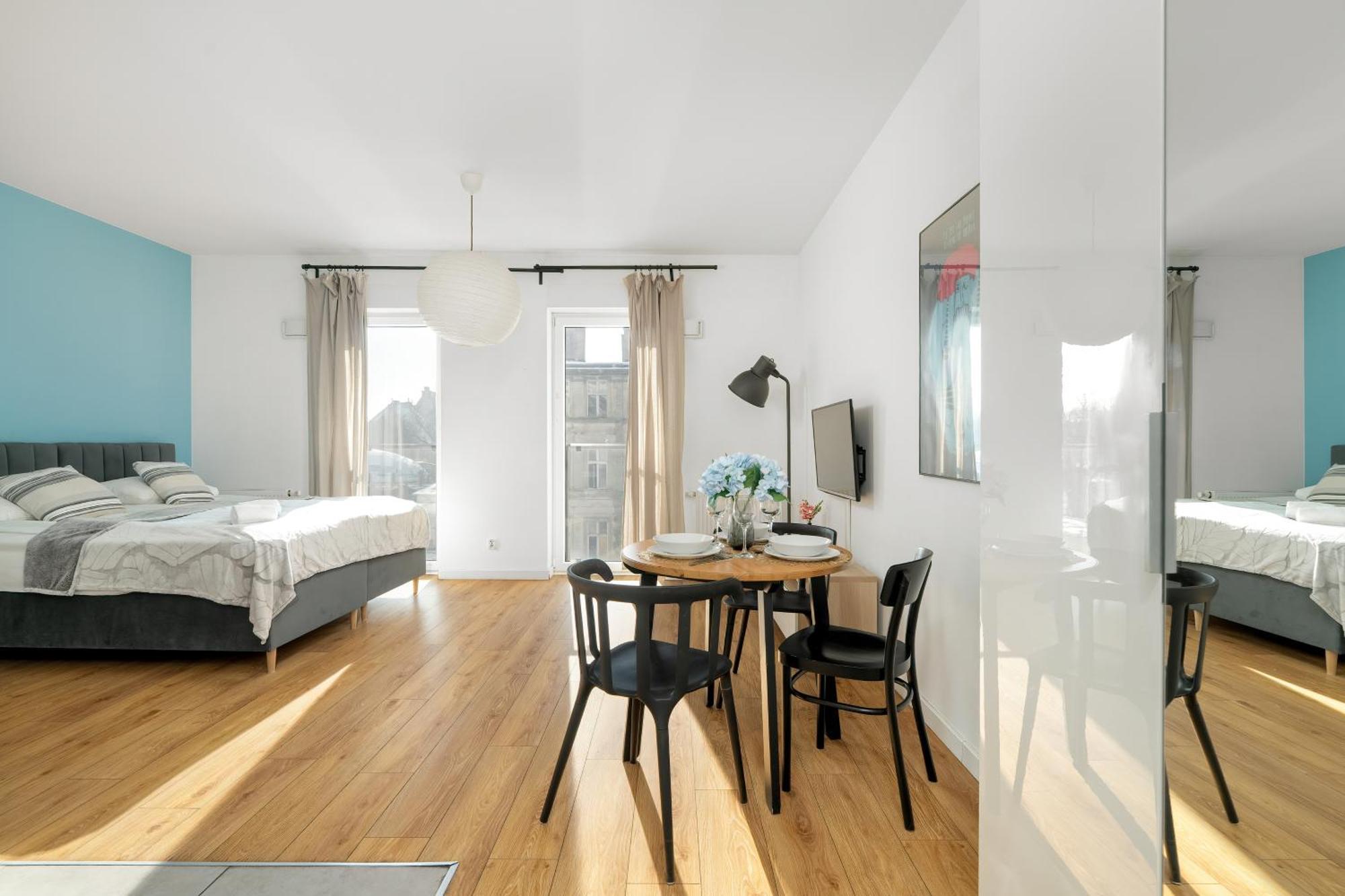 Klimatyczne I Nowoczesne Studio Very Berry W Poznaniu By Noclegi Renters Kültér fotó