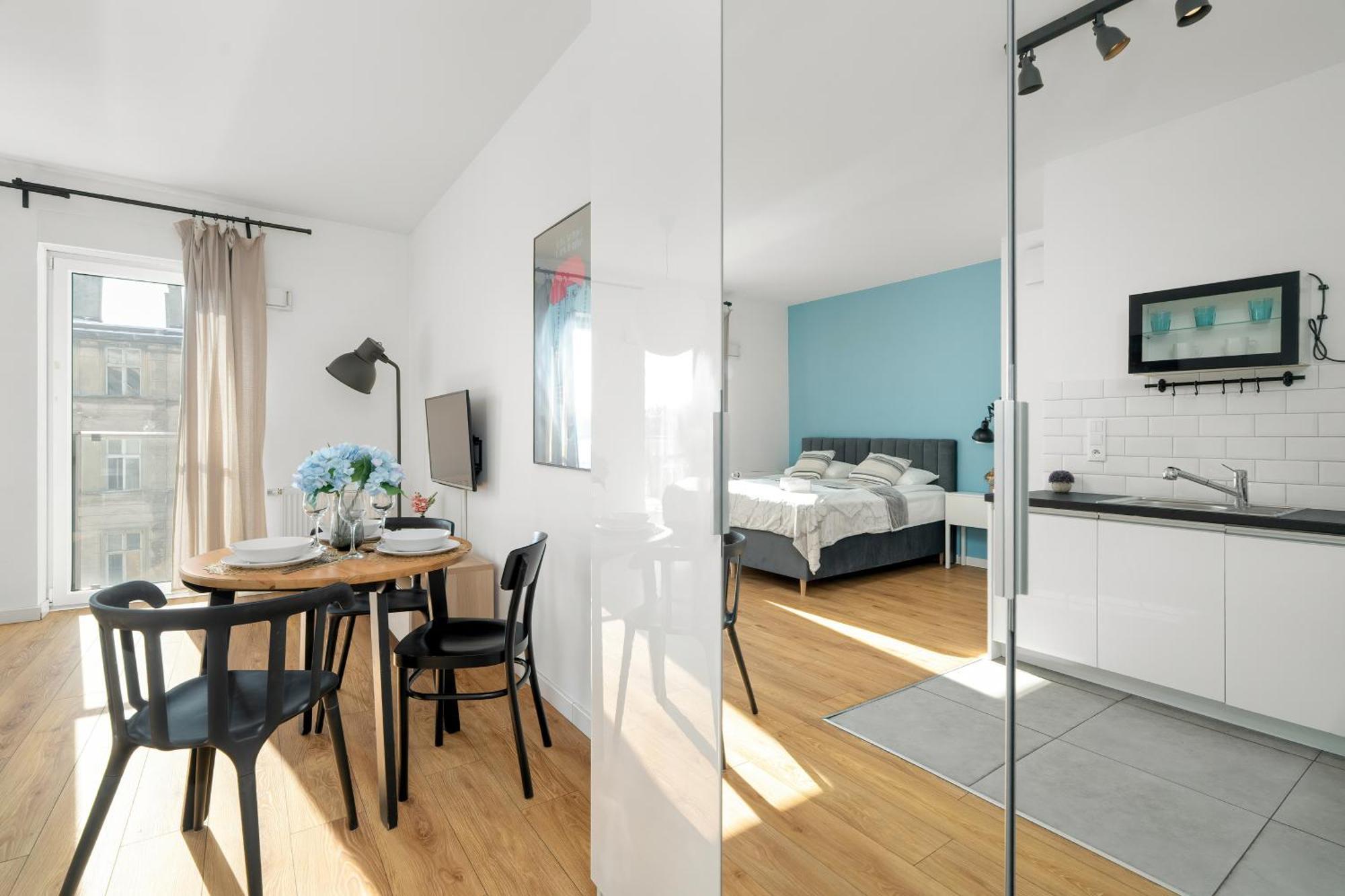 Klimatyczne I Nowoczesne Studio Very Berry W Poznaniu By Noclegi Renters Kültér fotó