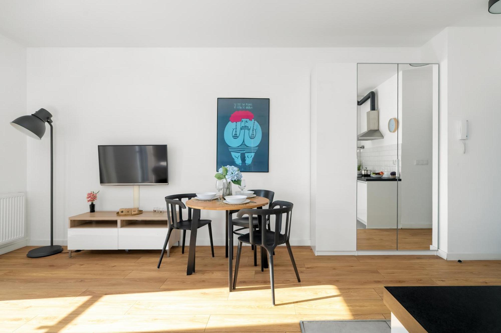 Klimatyczne I Nowoczesne Studio Very Berry W Poznaniu By Noclegi Renters Kültér fotó